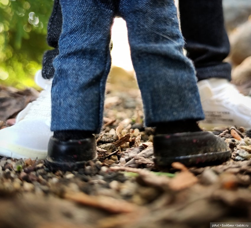 Вне истории. Пока мама нас не видит