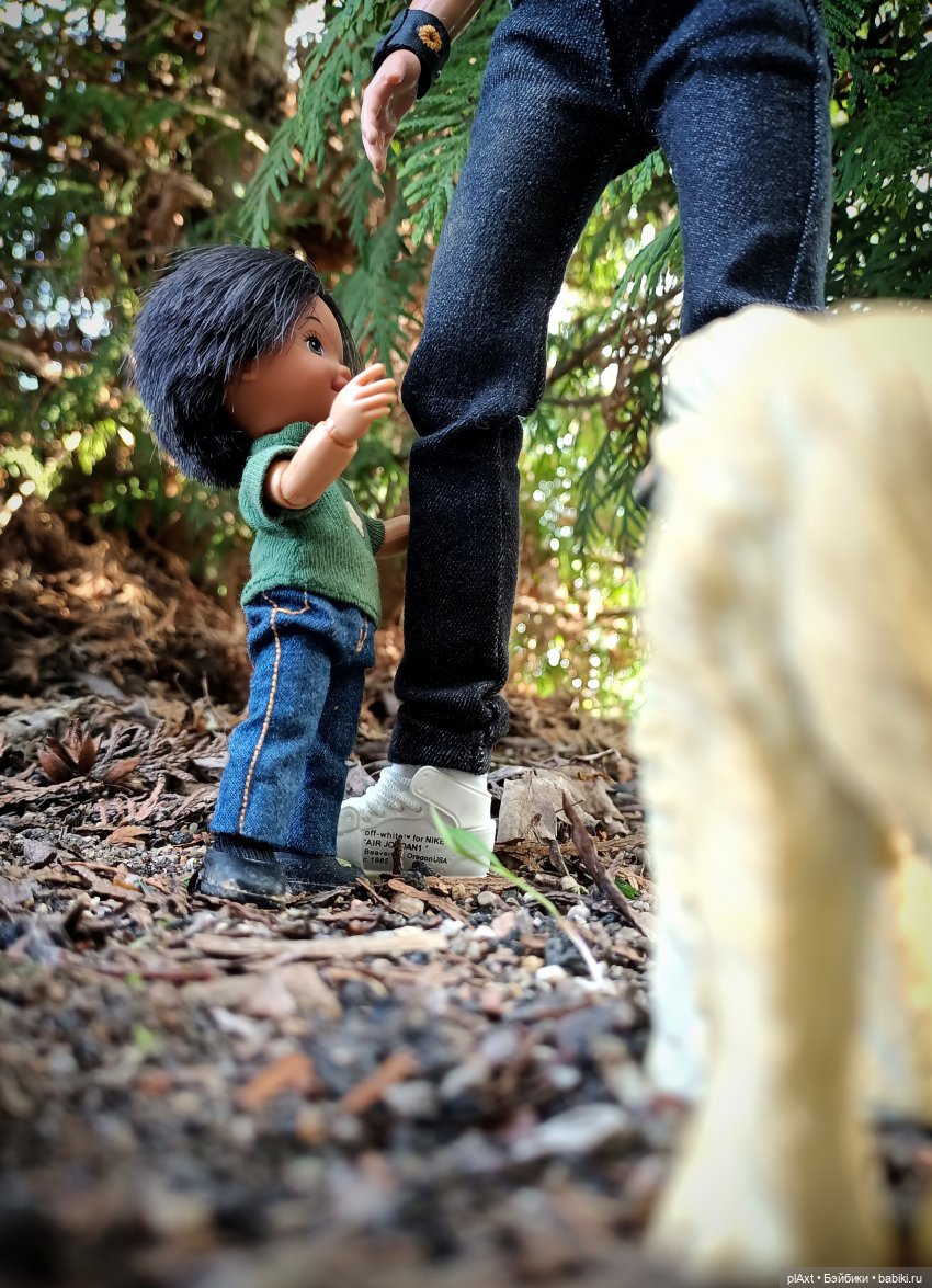 Вне истории. Пока мама нас не видит