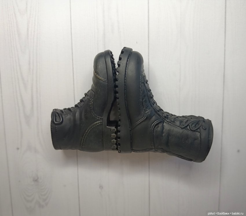 Мужская обувь: Али и брелоки