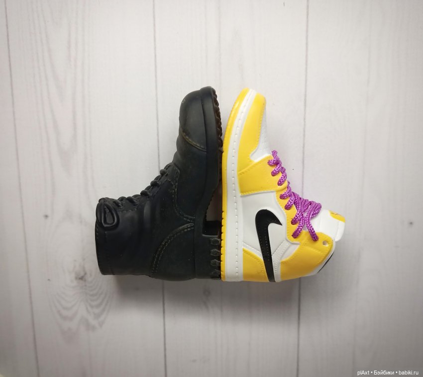 Мужская обувь: Али и брелоки