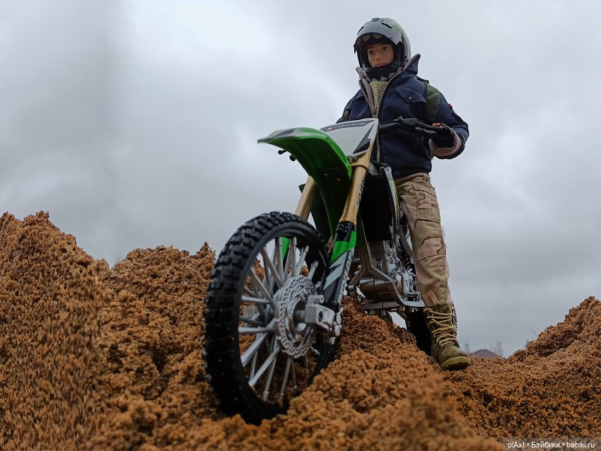 "Я хочу оставить тебя — Куклы Barbie (Барби): Looks (фото 3)