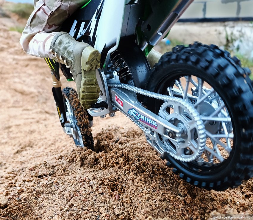 "Я хочу оставить тебя — Куклы Barbie (Барби): Looks