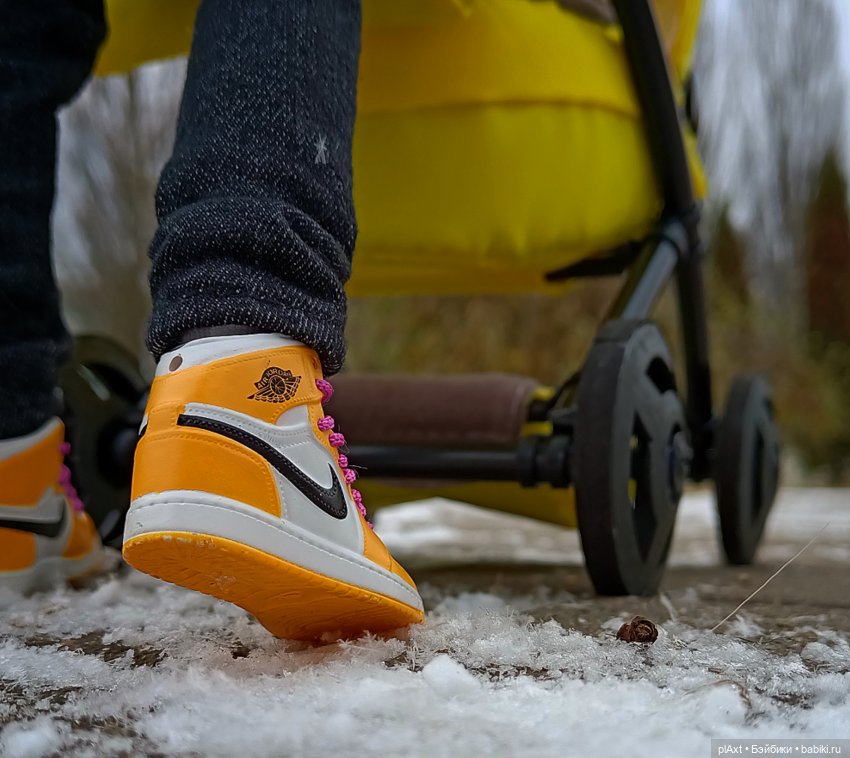 Вне истории. Обкатка — Куклы Barbie (Барби): Looks (фото 3)