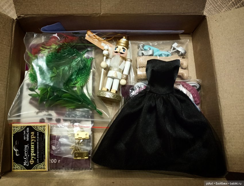 Лови подарочек! 🎁 Хвасты — Новый год и Рождество: праздничные фото кукол (фото 2)