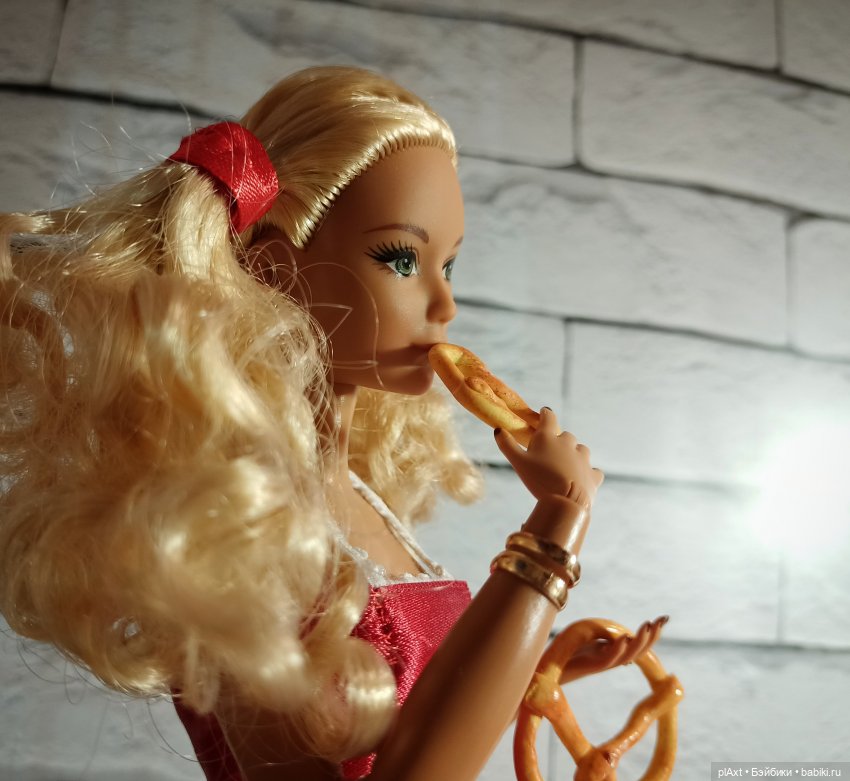 67. Октоберфест "ВВ" — Кукольный Октоберфест: осенний фестиваль и народные гуляния