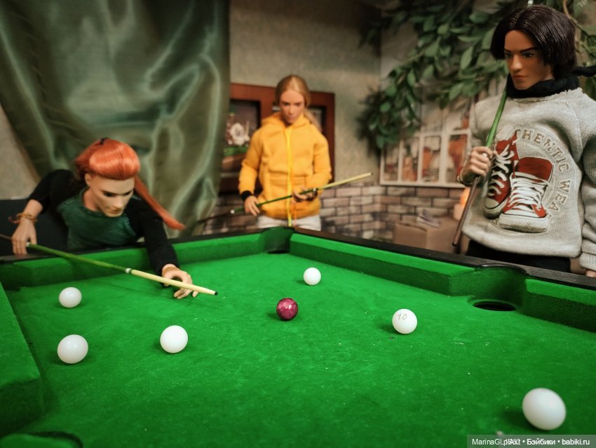 Вы думаете, куклы не пьют? 🤔