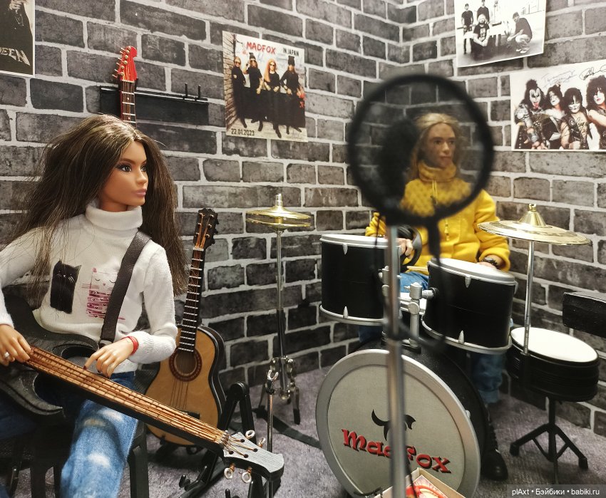 83. "Почему...?" — Кукольные фотоистории и сериалы: комиксы