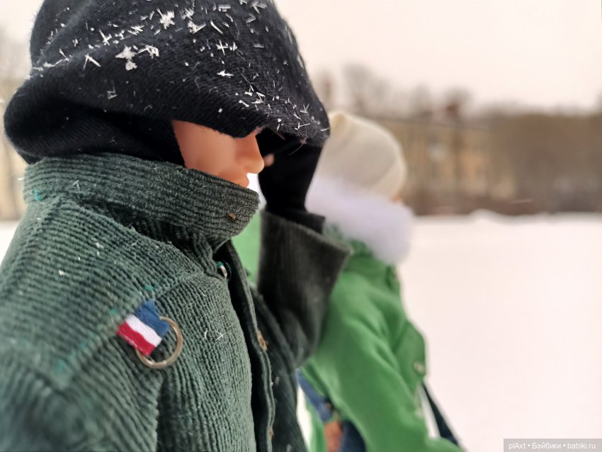 83. "Почему...?" — Кукольные фотоистории и сериалы: комиксы