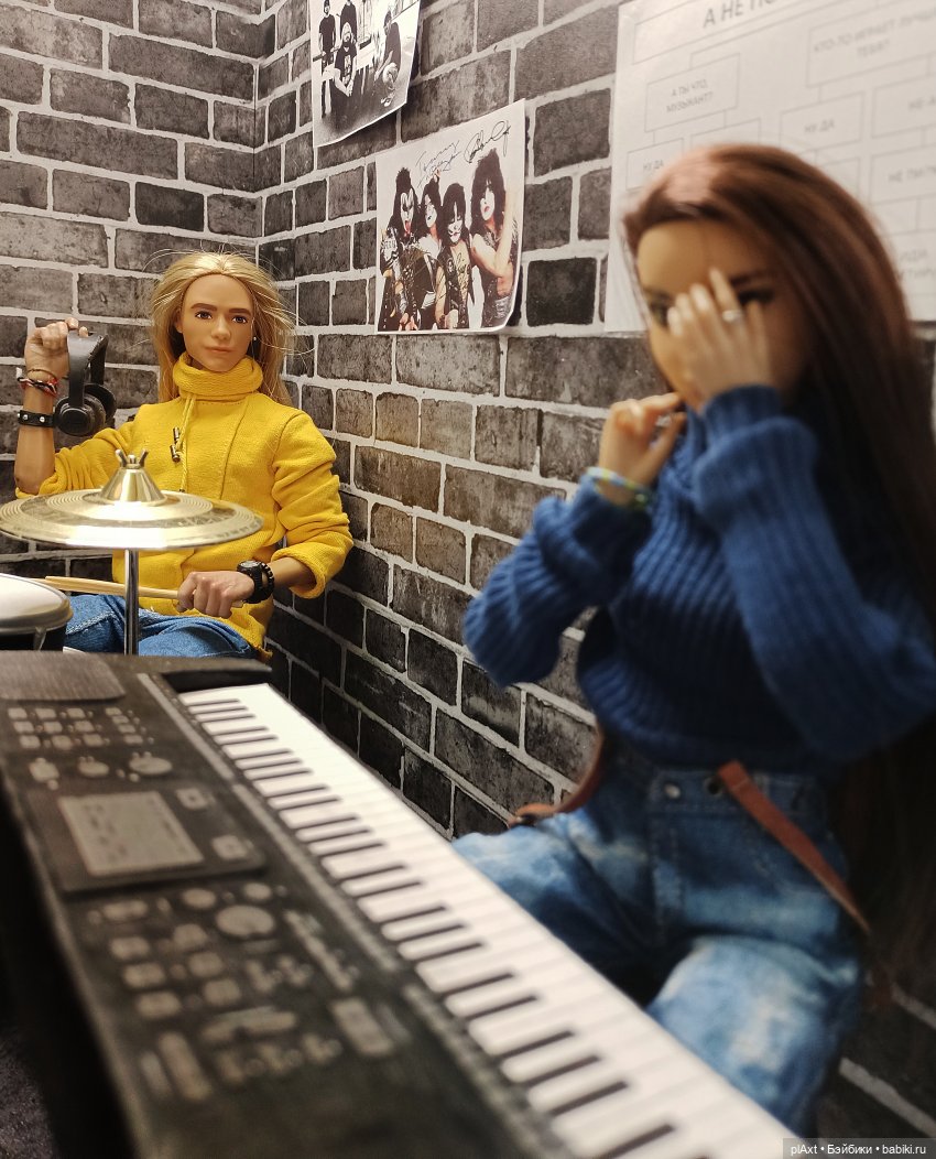 83. "Почему...?" — Кукольные фотоистории и сериалы: комиксы