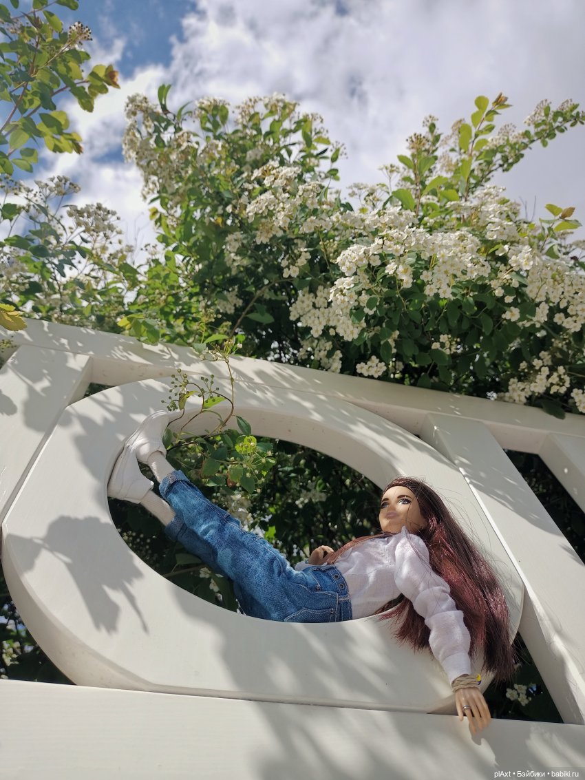 Улька. "Мы к вам заехали на..."