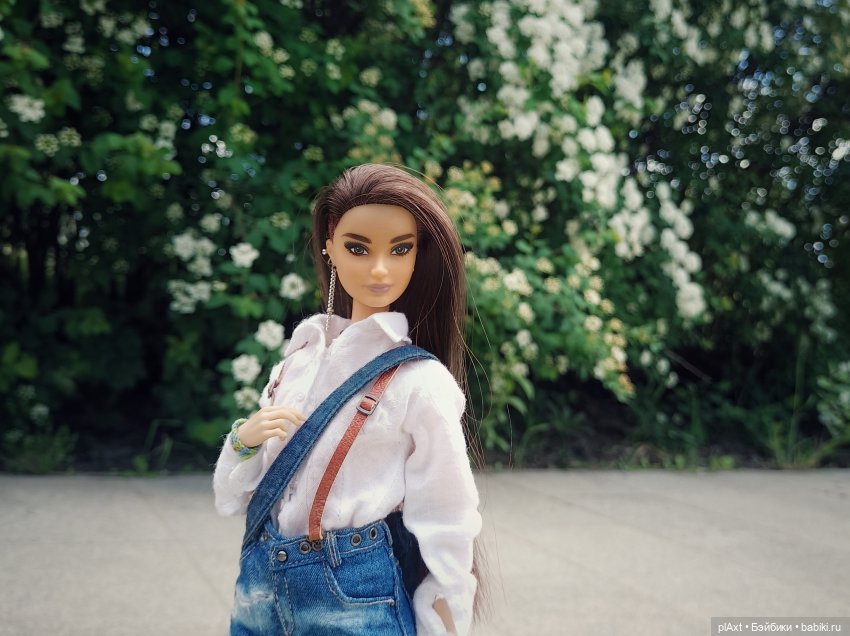 Улька. "Мы к вам заехали на..."