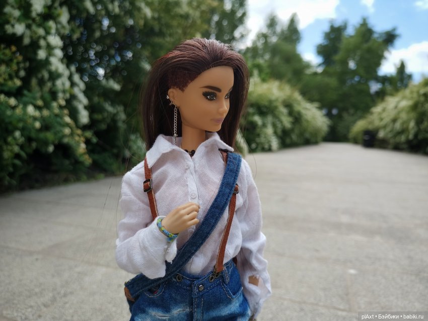 Улька. "Мы к вам заехали на..."