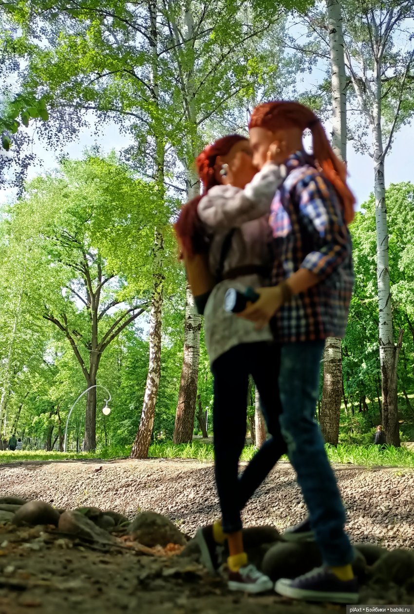 ЛиС. "Мы к вам заехали..."