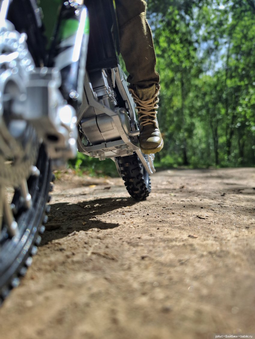 По пути — Куклы Barbie (Барби): Looks (фото 3)