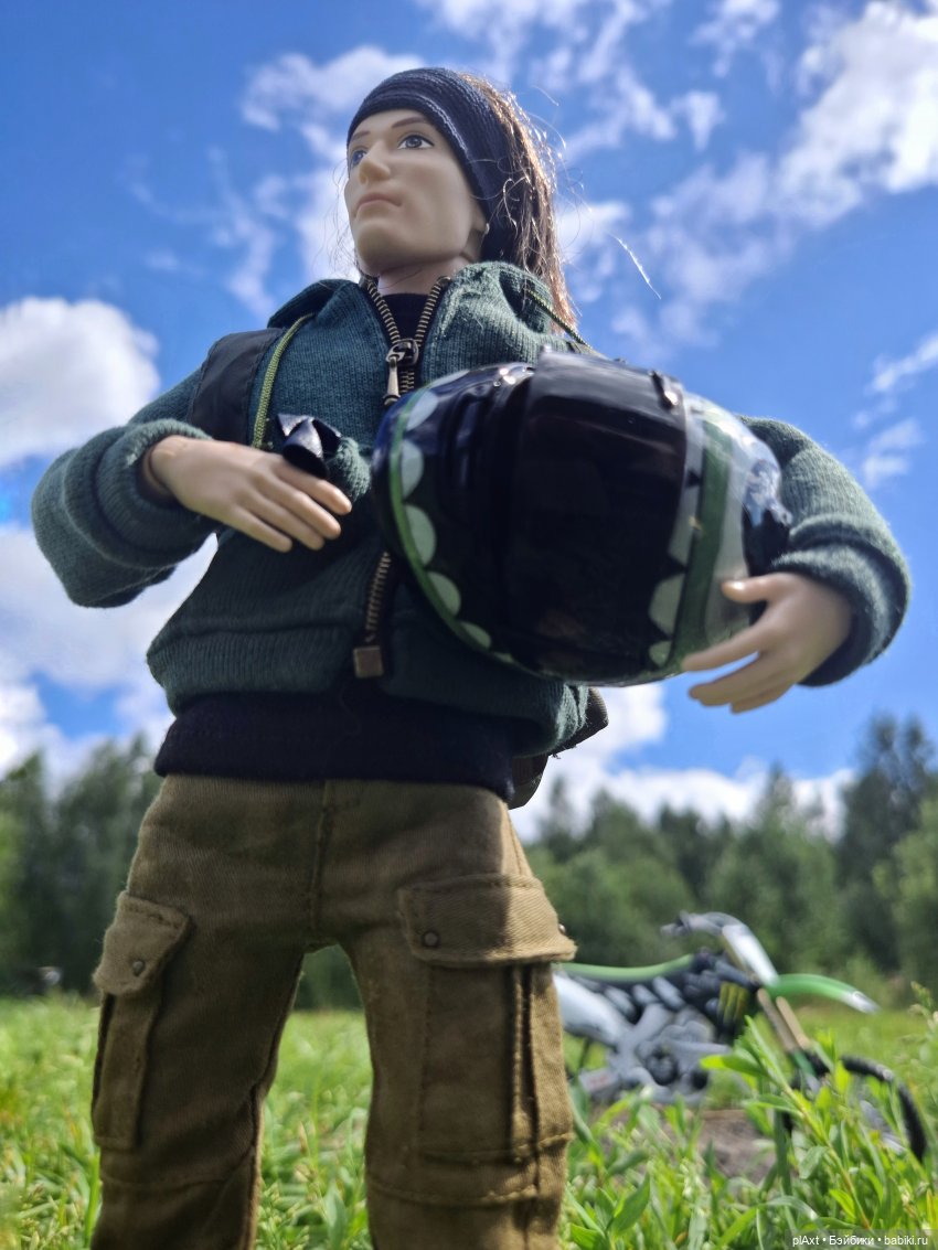 По пути — Куклы Barbie (Барби): Looks