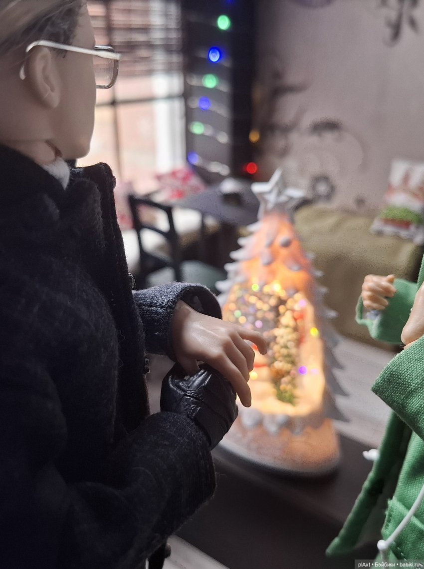 102. Подарок — Кукольные фотоистории и сериалы: комиксы