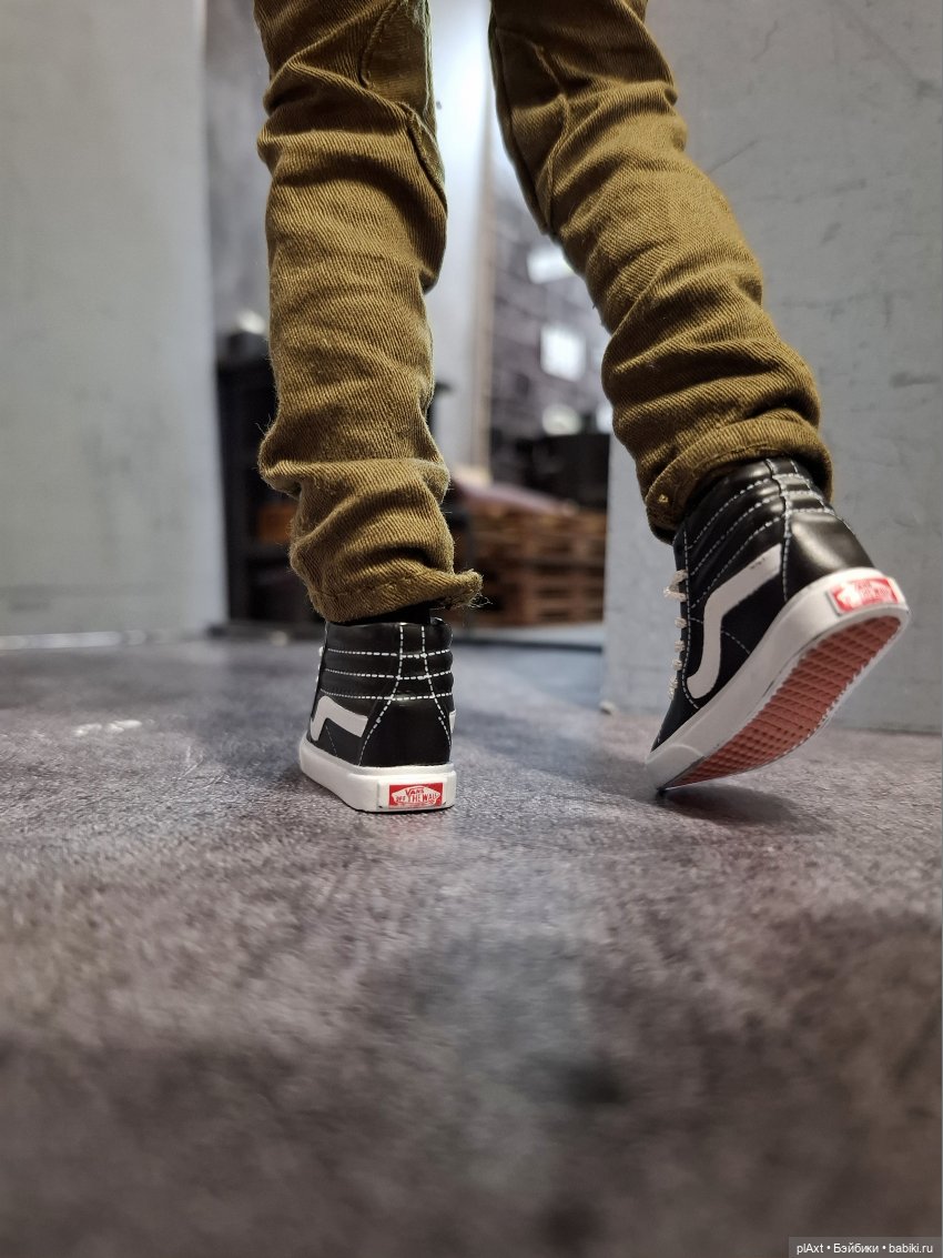 110. Гараж — Кукольные фотоистории и сериалы: комиксы