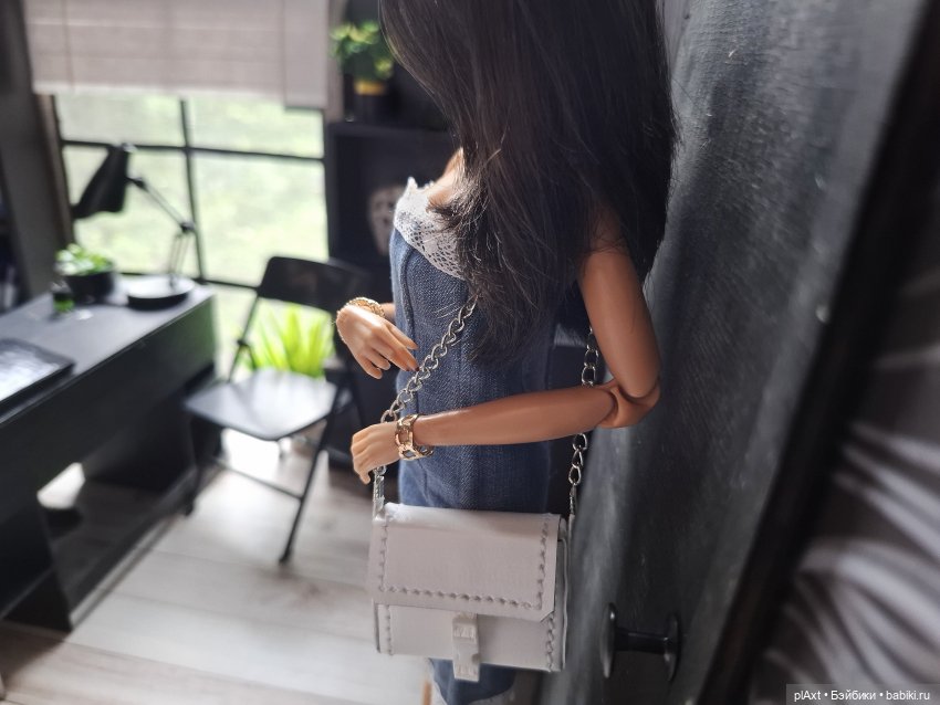 111. Каждому своя выгода — Кукольные фотоистории и сериалы: комиксы