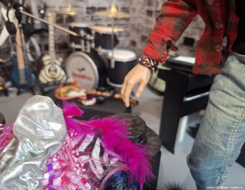 113. "О чём спорим?.. - Главное, на что!"