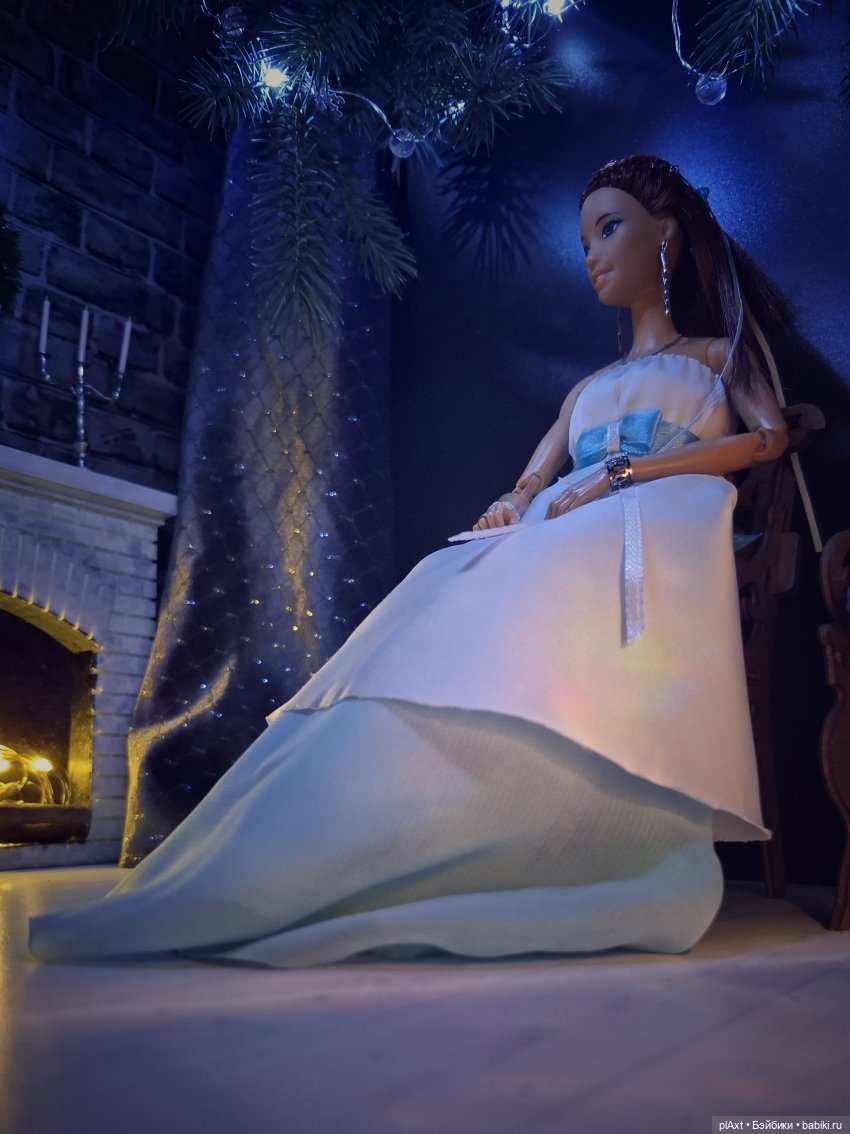 Новогодний бал 2025-2026 — Новый год и Рождество: праздничные фото кукол (фото 9)