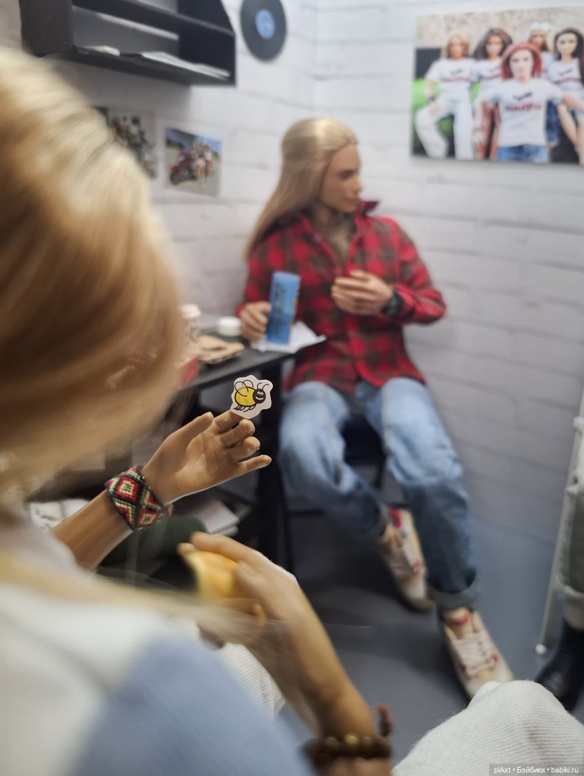 121. Неловкое состояние — Кукольные фотоистории и сериалы: комиксы