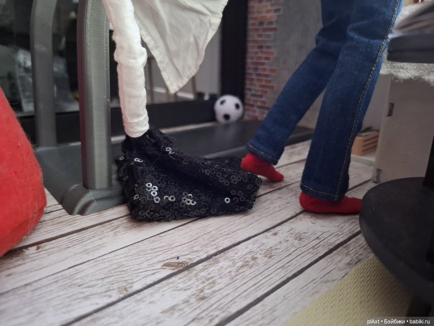 MadFox. Цвет настроения - красный (18+)