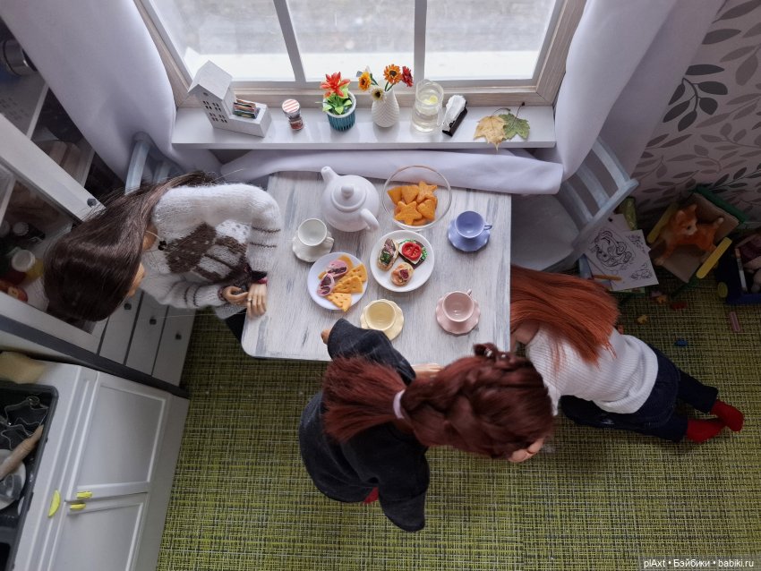 122. В гостях у Рыженьких