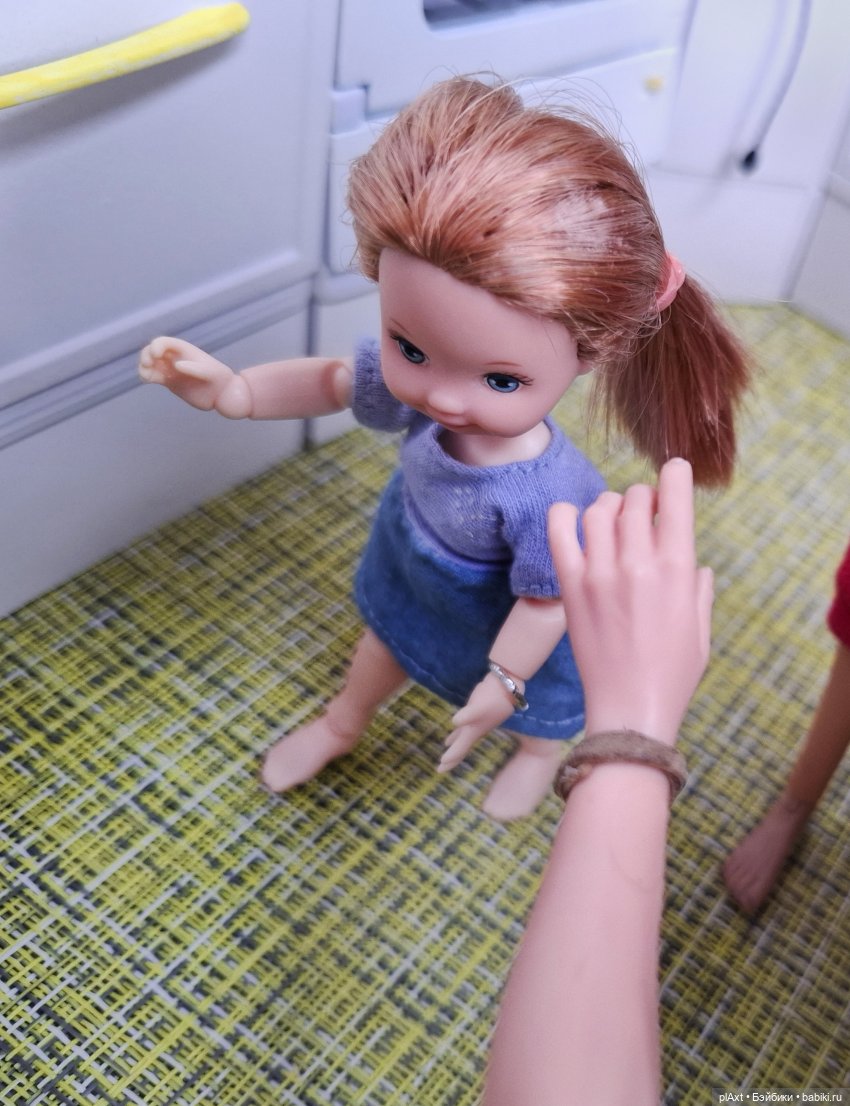 122. В гостях у Рыженьких