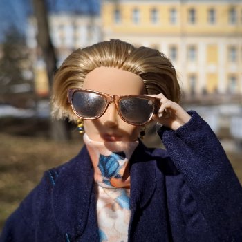 Леди. Просто леди))