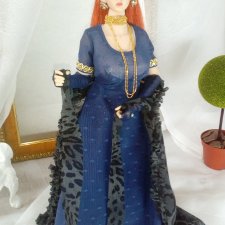 "Полуночный маскарад в Версальском дворце"