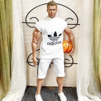 Продолжаю шить на экшенов и Адонисов.