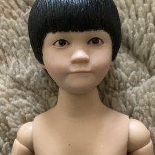 Мальчик ищет новый дом