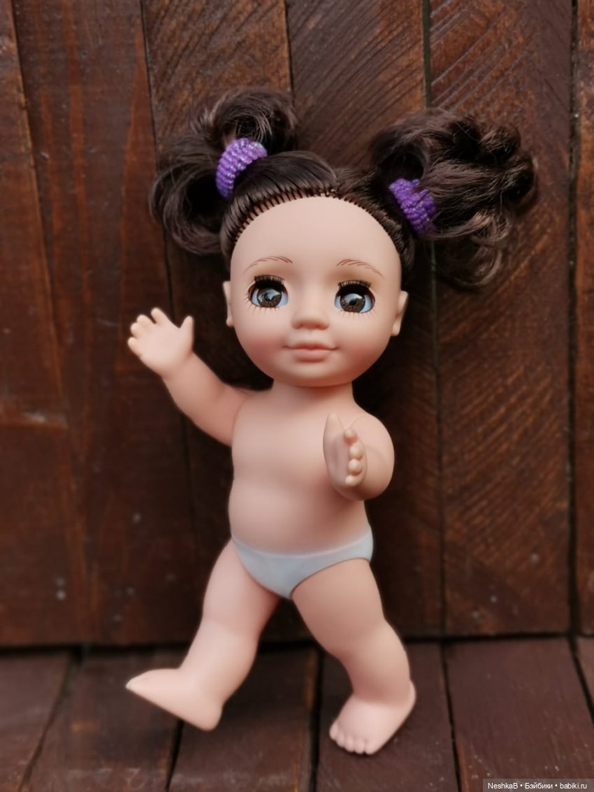 Соня подросла, а Ася стала маленькой (фото 8)