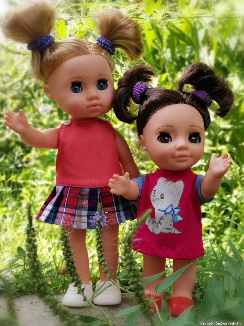 Соня подросла, а Ася стала маленькой