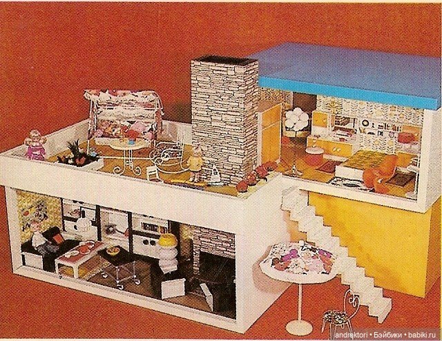 1972 (фото из детской карточной игры 1970-х годов «Das Puppenhaus»)