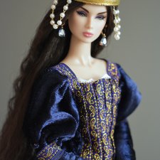 Платья Аверил