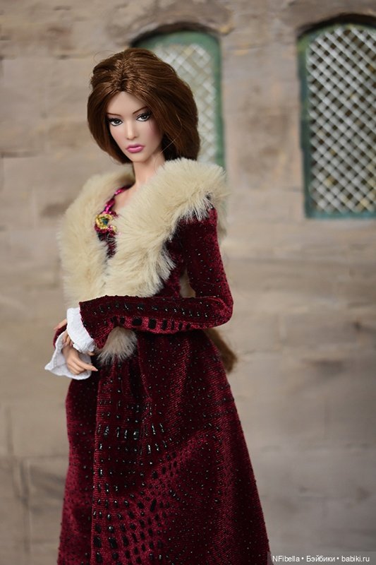 Немного новеньких — Коллекции игровых кукол (Playline): фото полок (фото 3)