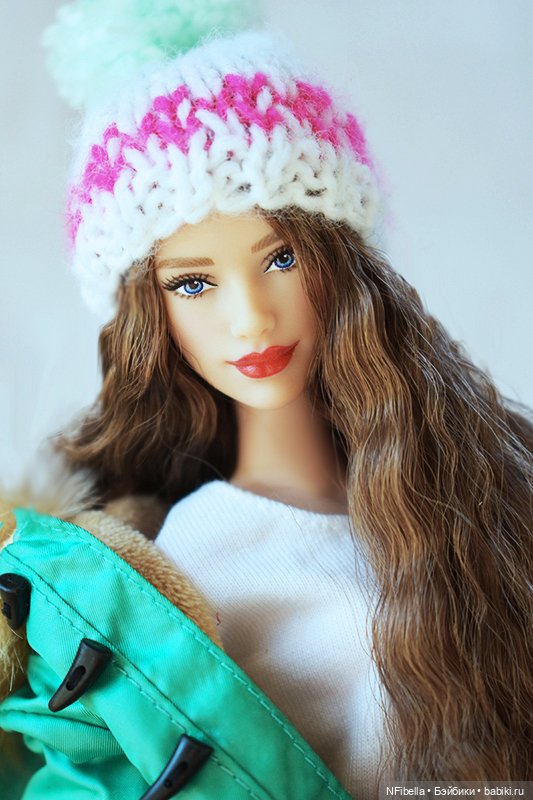 Девушка из дома напротив — Куклы Barbie (Барби): Looks (фото 5)
