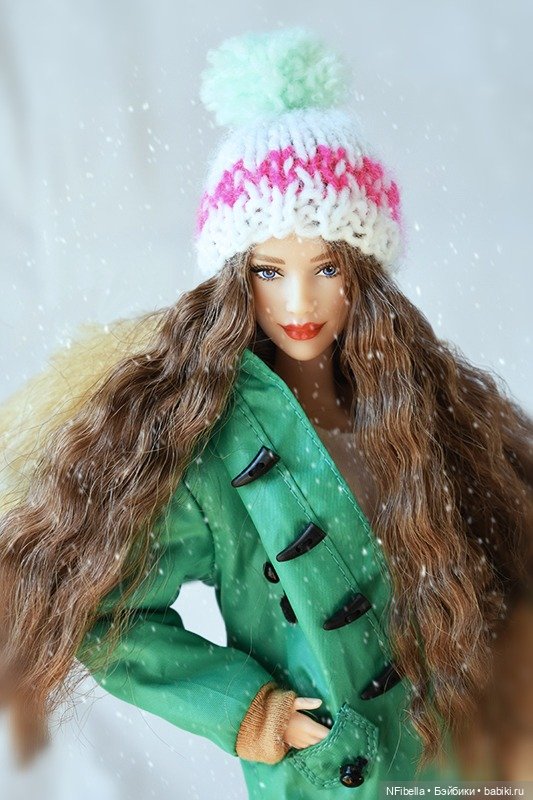Девушка из дома напротив — Куклы Barbie (Барби): Looks (фото 3)