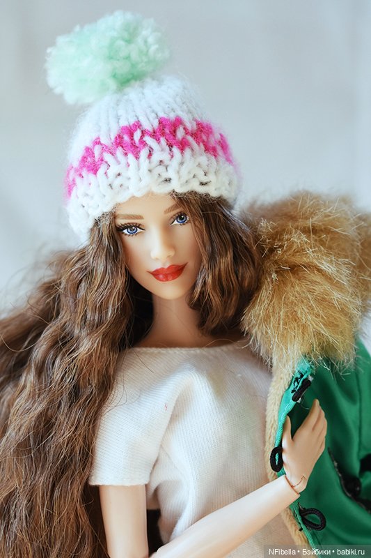 Девушка из дома напротив — Куклы Barbie (Барби): Looks (фото 6)