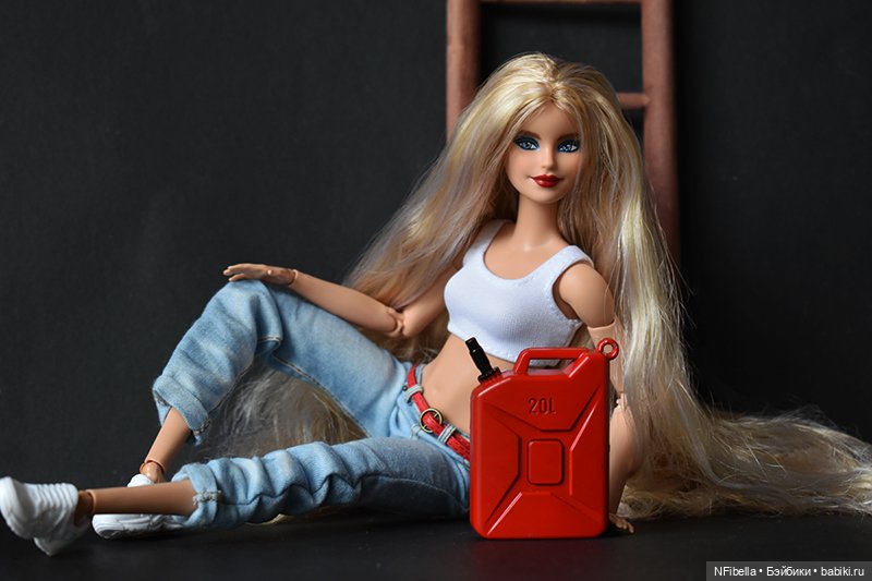 Компания — Куклы Barbie (Барби): Looks