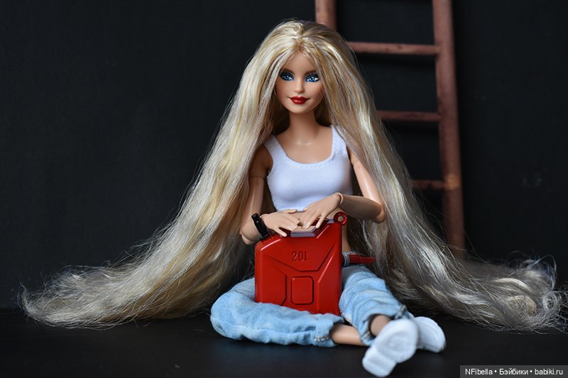 Компания — Куклы Barbie (Барби): Looks