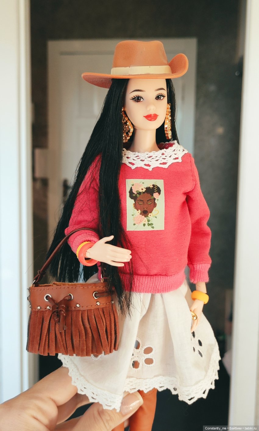 Новогодняя Маки, приехавшая к Пасхе