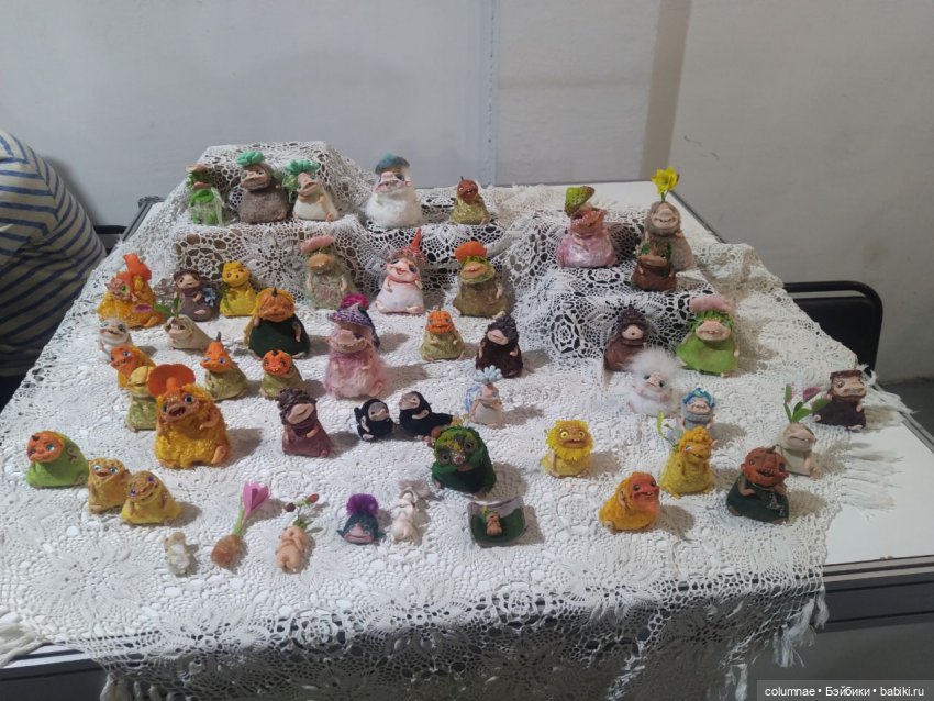 "Осенний салон" на Тишинке. Часть1. Мелодия между трубами вентиляции и пожарных кранов (фото 5)