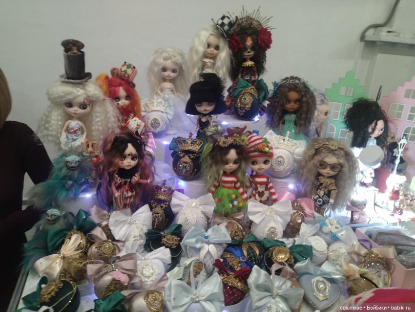 "Осенний салон" на Тишинке. Часть1. Мелодия между трубами вентиляции и пожарных кранов