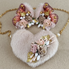 Продам комплект из ушек на магнитах и сумочки