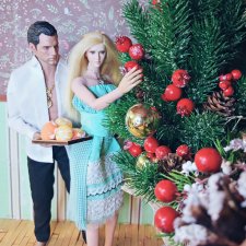 Новогоднее настроение Лины и Дэймона.