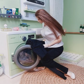 Изменения в кукольном доме.