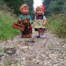 Мои волшебные куклы Goebel в лесу