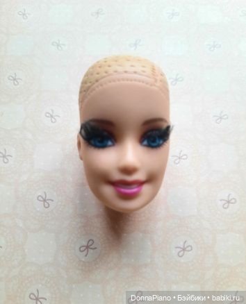 Лысые куколки с бритыми головами